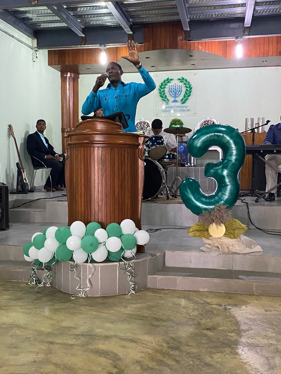 Celebración histórica de Iglesia Cristiana Canal de Gracia
